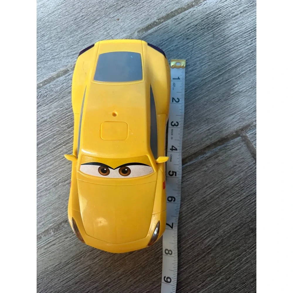 Disney Pixar Cars 3 Cruz Ramirez Talking Light Up Vehicle Mattel DXY23 Yellow 8